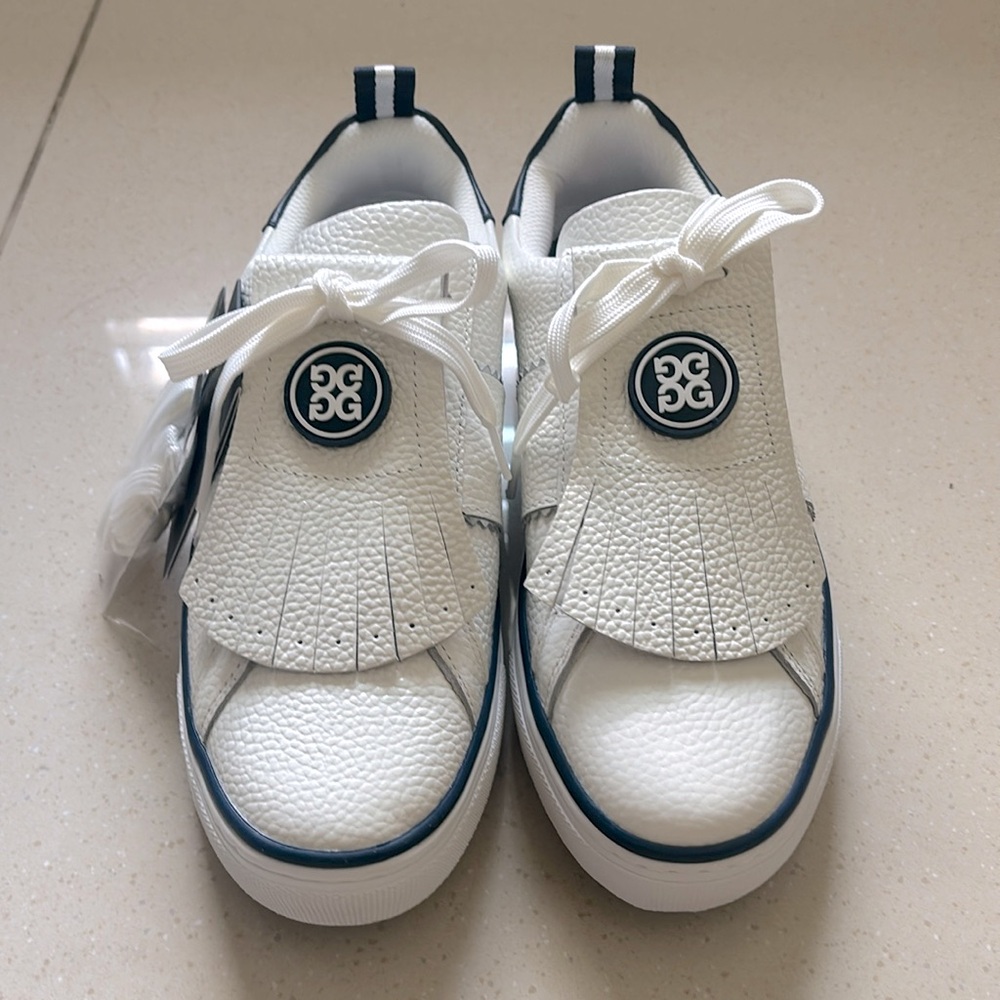 Woman's durf pebble leather Kiltie golf shoe NWOT